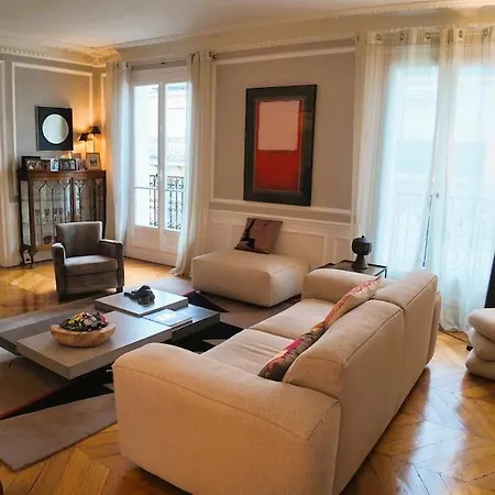 Parisian Elegance In Ranelagh Παρίσι
