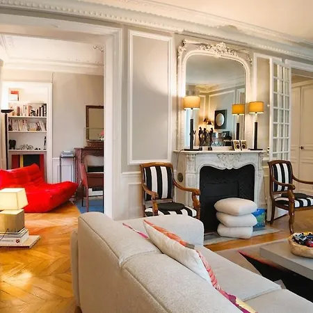 Parisian Elegance In Ranelagh