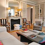 Parisian Elegance In Ranelagh Apartment *