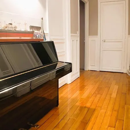 Apartment Parisian Elegance In Ranelagh