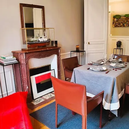 Apartment Parisian Elegance In Ranelagh Paris
