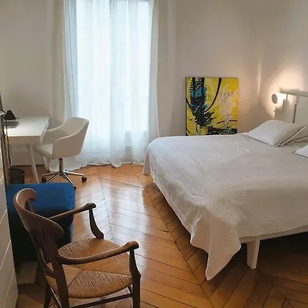 Parisian Elegance In Ranelagh Apartment