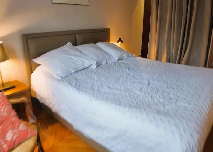 Parisian Elegance In Ranelagh * París