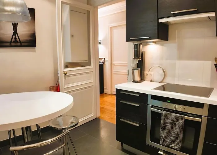 Parisian Elegance In Ranelagh Apartamento