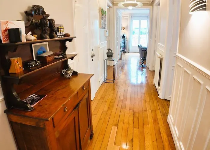 Parisian Elegance In Ranelagh * パリ